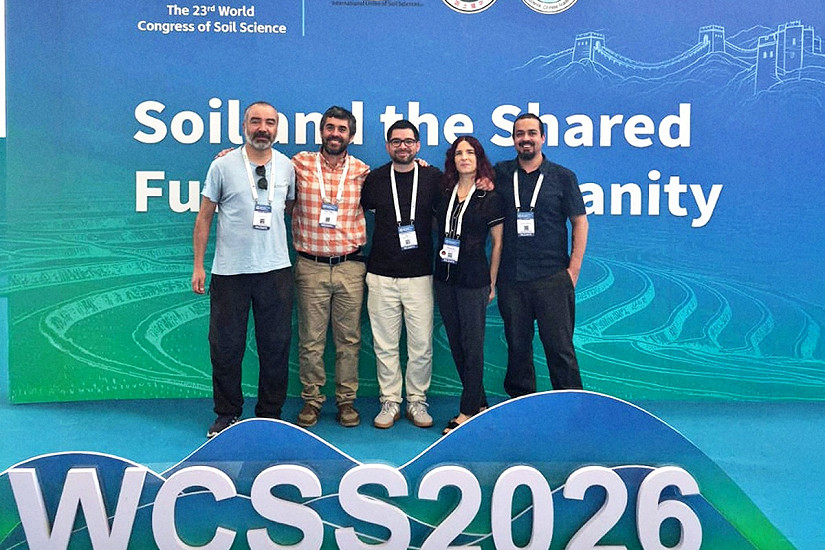 Especialista en suelos participa del 23° Congreso Mundial de Ciencias del Suelo en Nanjing, China