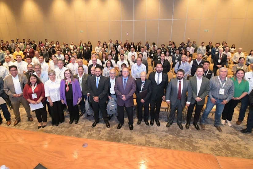 Integrantes de la UACh participan en el evento científico del área forestal más importante de México