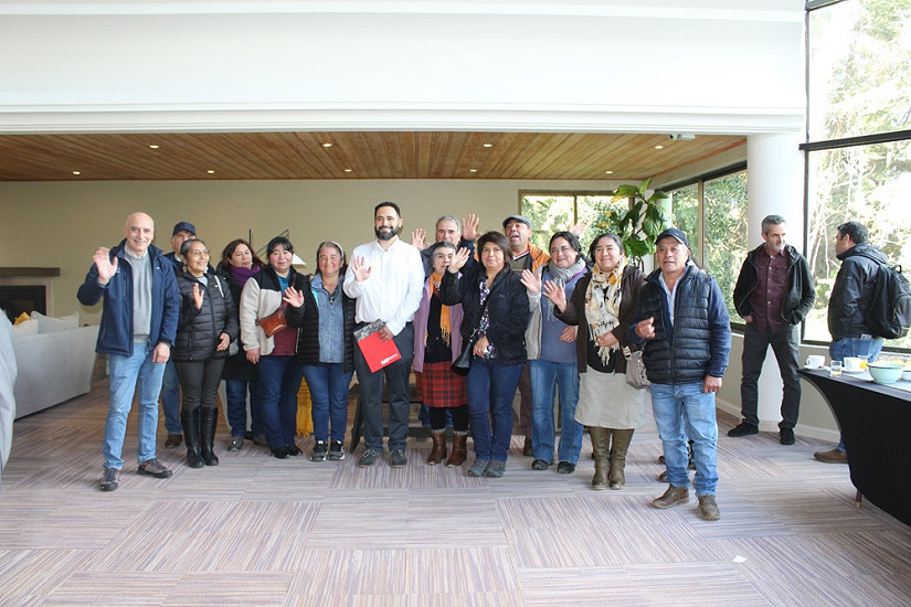 Discuten sobre el sector frutícola en Los Ríos y su capacidad para controlar sus plagas